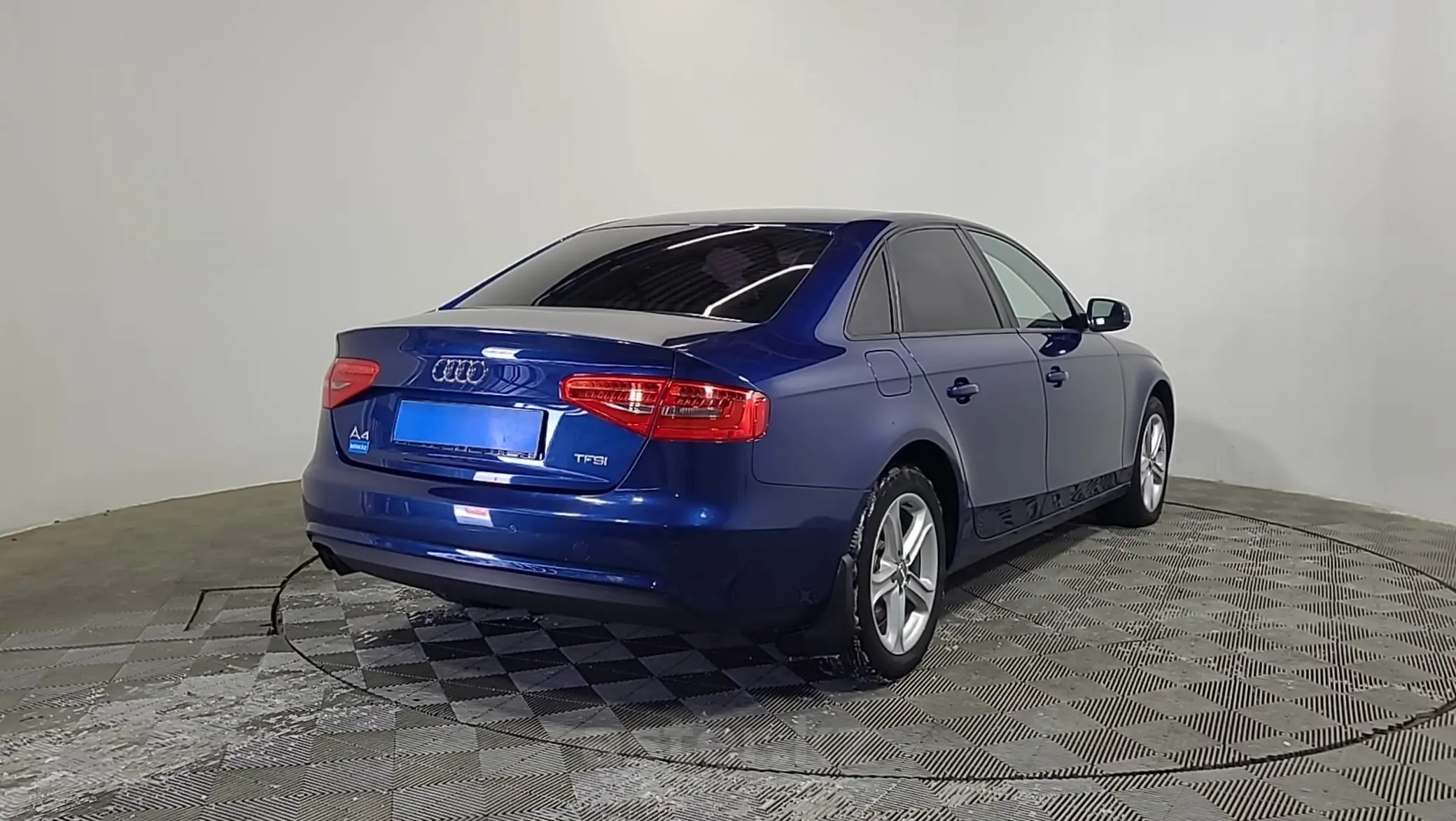 Купить Audi A4 2015 года в Алматы, цена 7490000 тенге. Продажа Audi A4 в  Алматы - Aster.kz. №268437