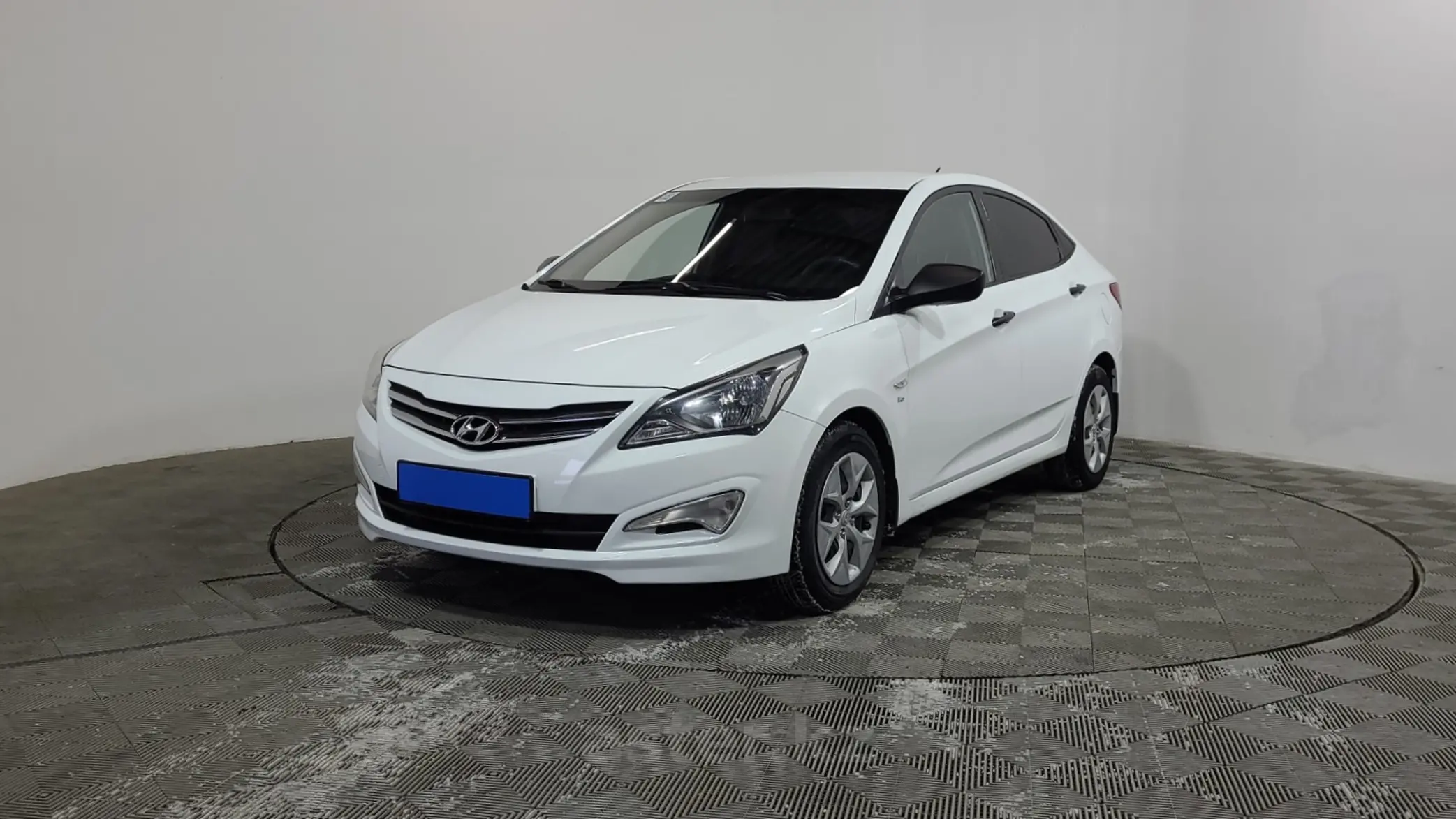 Hyundai Accent 2015