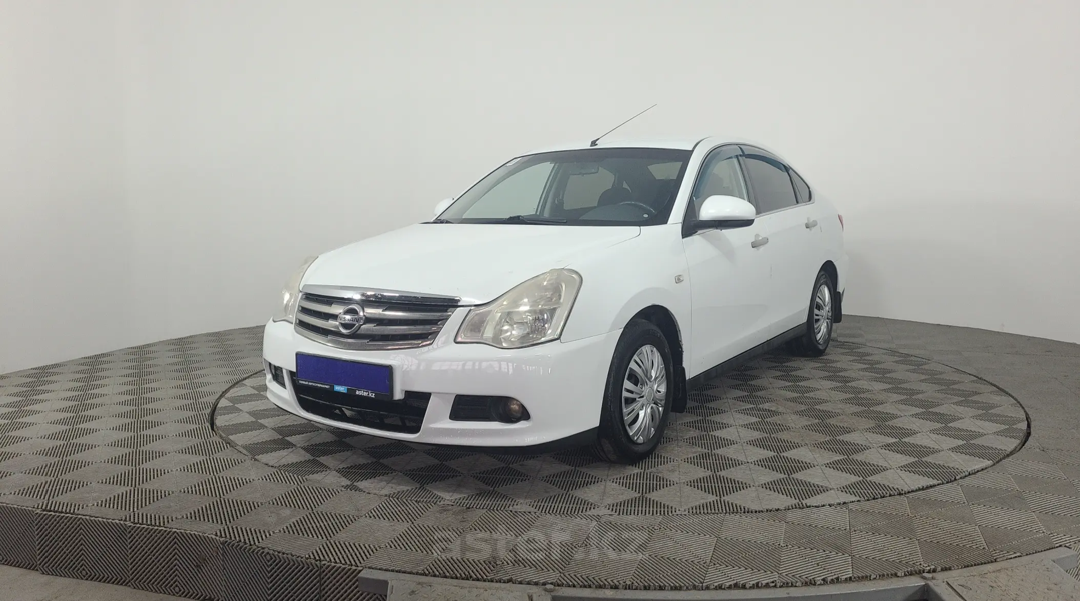 Nissan Almera 2013