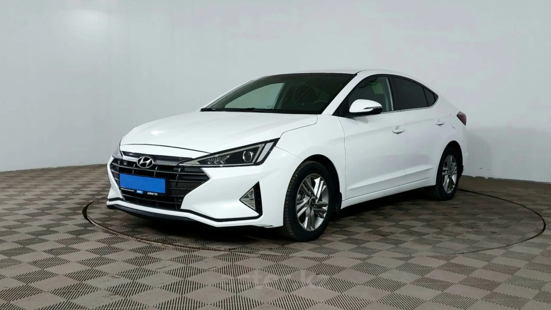 Hyundai Elantra 2019