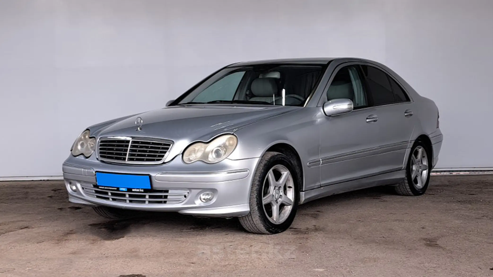 Mercedes-Benz C-Класс 2005