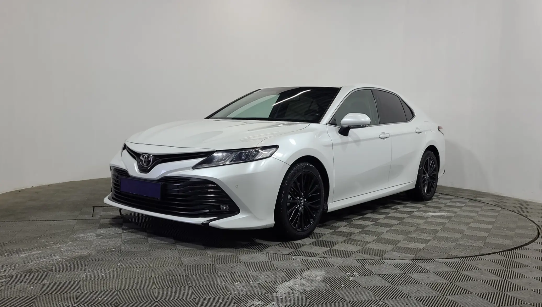 Toyota Camry 2019