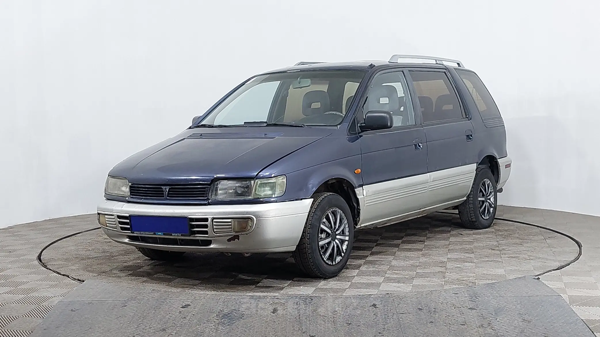 Mitsubishi Space Wagon 1993