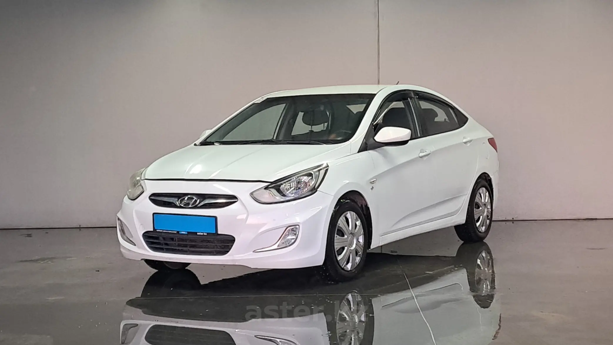 Hyundai Accent 2013