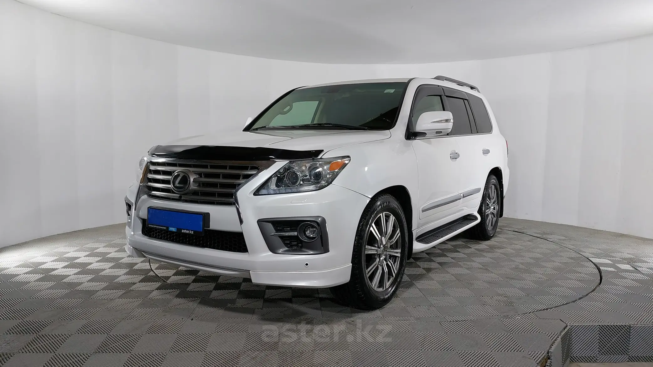 Lexus LX 2008