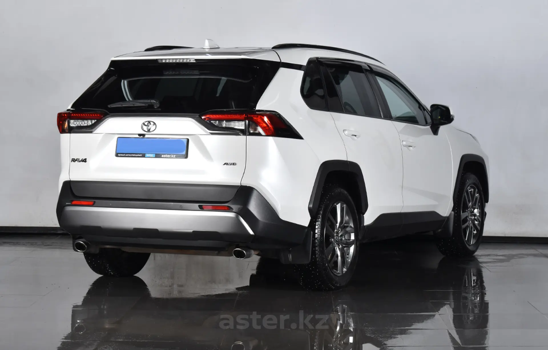 Купить Toyota RAV4 2020 года в Астане, цена 16890000 тенге. Продажа Toyota  RAV4 в Астане - Aster.kz. №279073