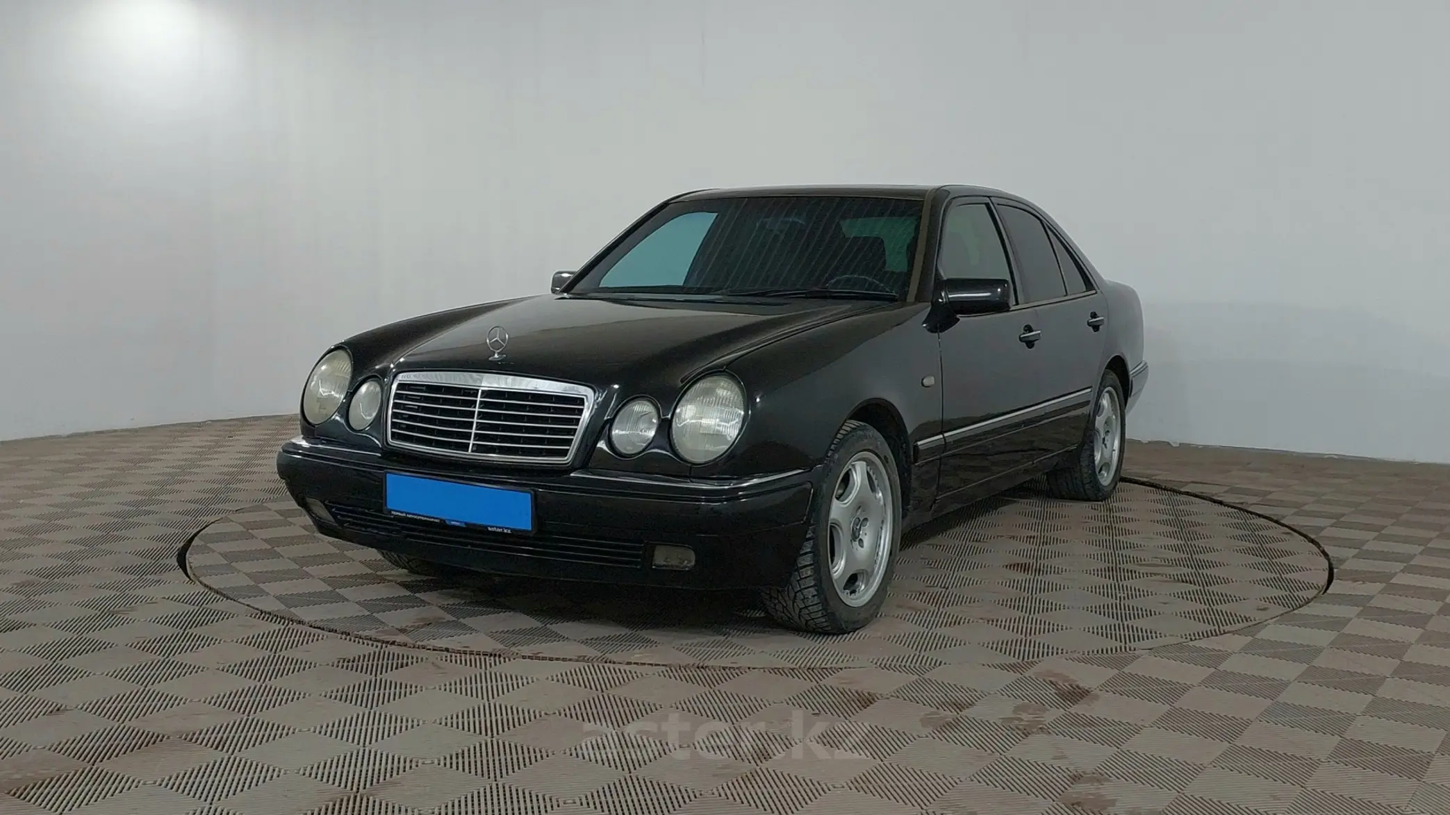 Mercedes-Benz E-Класс 1995