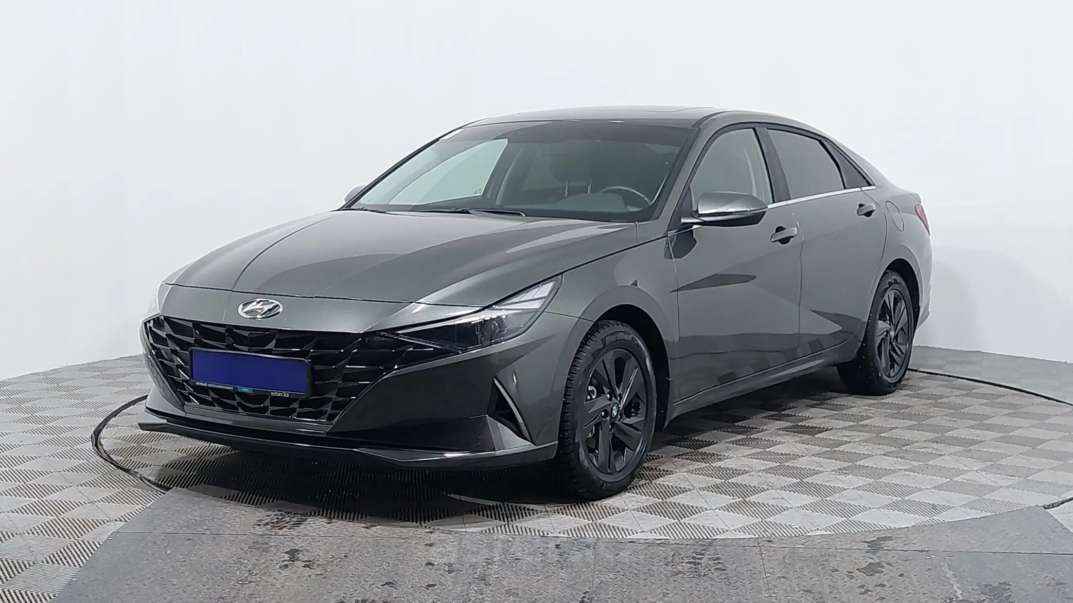 Hyundai Elantra 2023