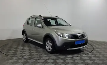 Renault Sandero 2014 года за 4 890 000 тг. в Алматы фото 3