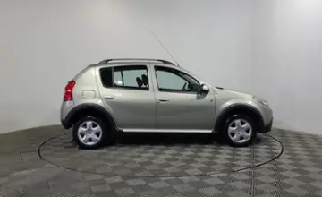 Renault Sandero 2014 года за 4 890 000 тг. в Алматы фото 4