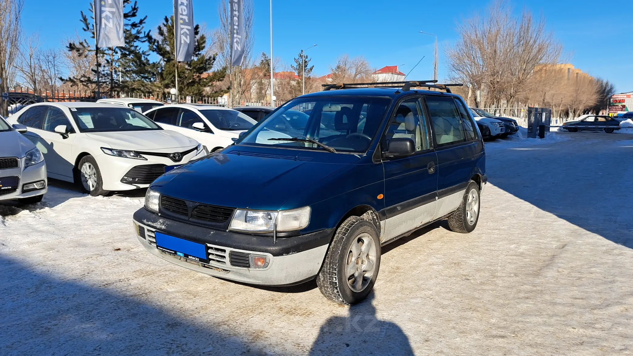 Mitsubishi Space Runner 1995