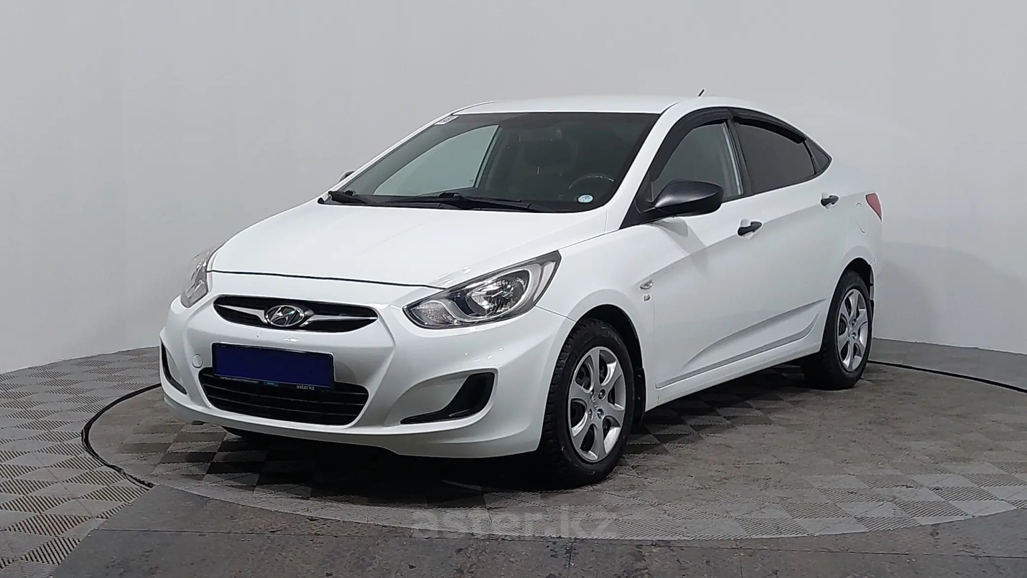 Hyundai Accent 2013