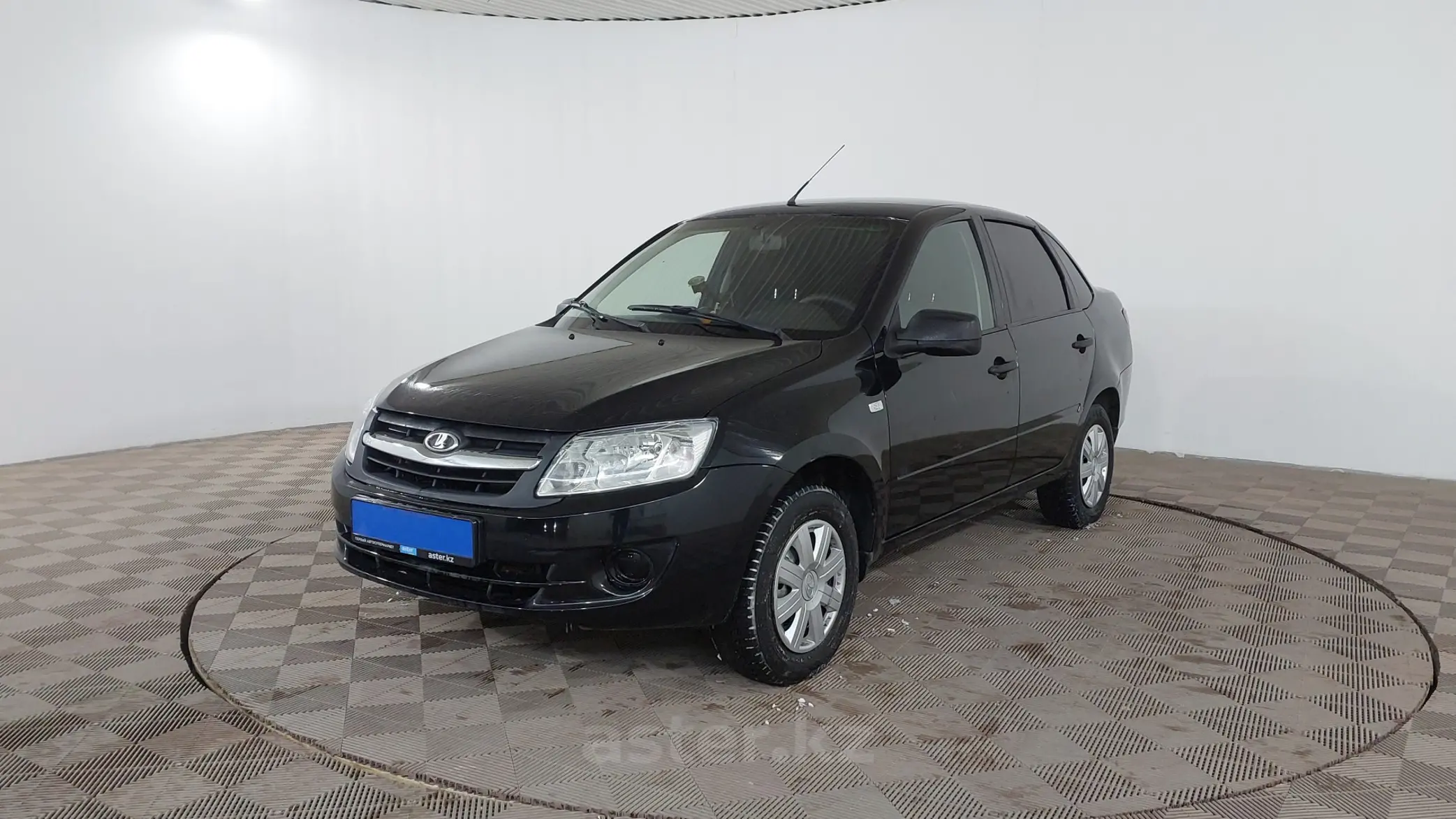 LADA (ВАЗ) Granta 2013