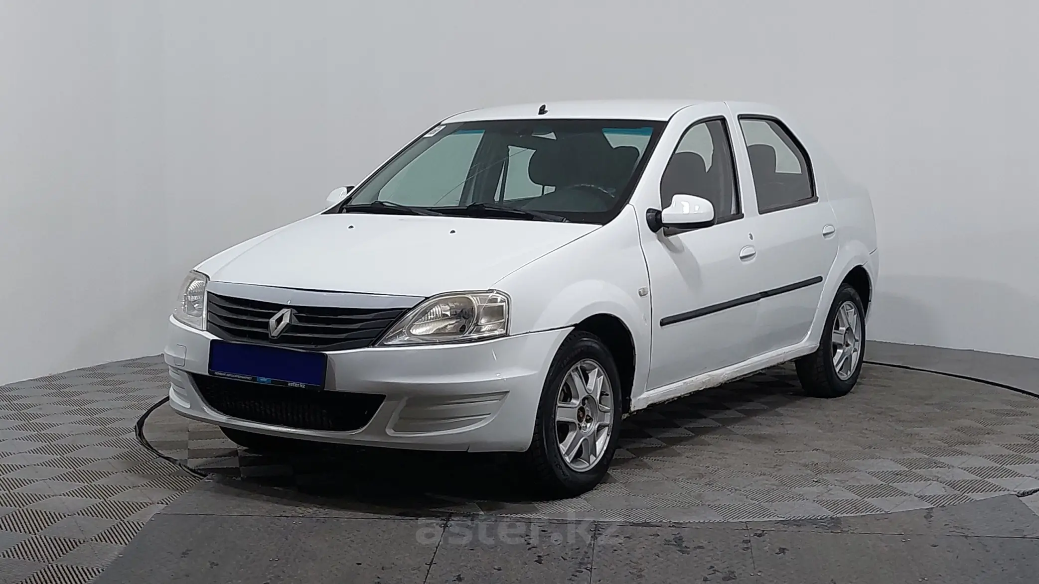 Renault Logan 2014