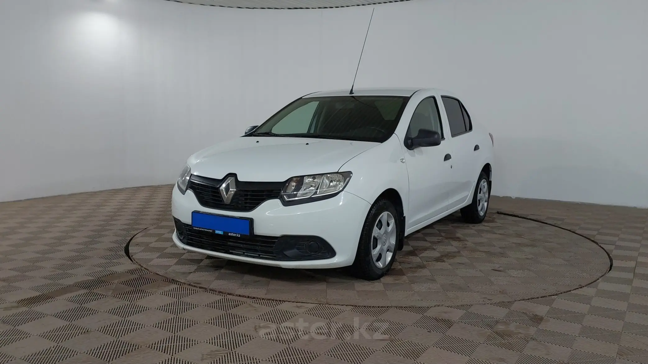 Renault Logan 2015