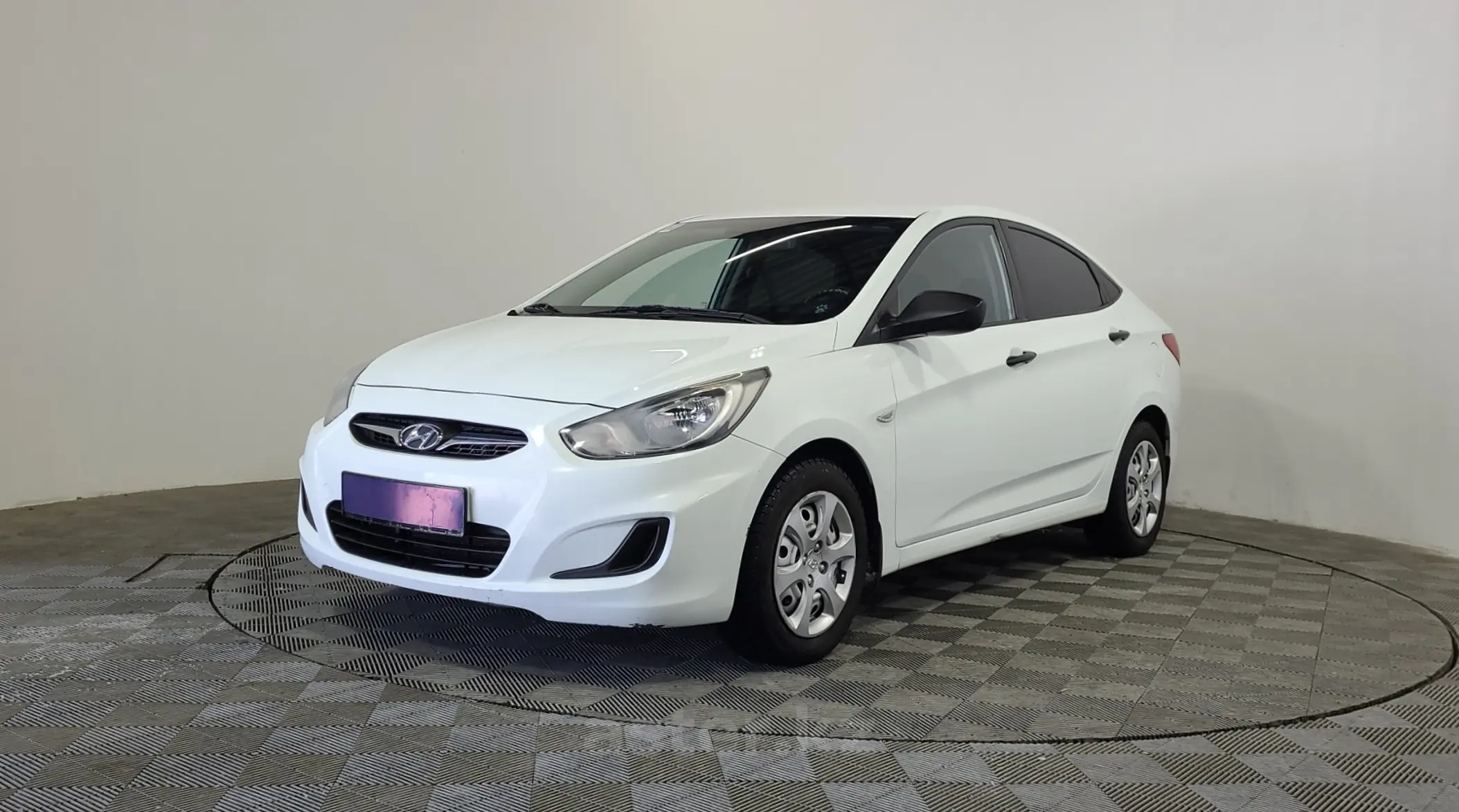 Hyundai Accent 2013