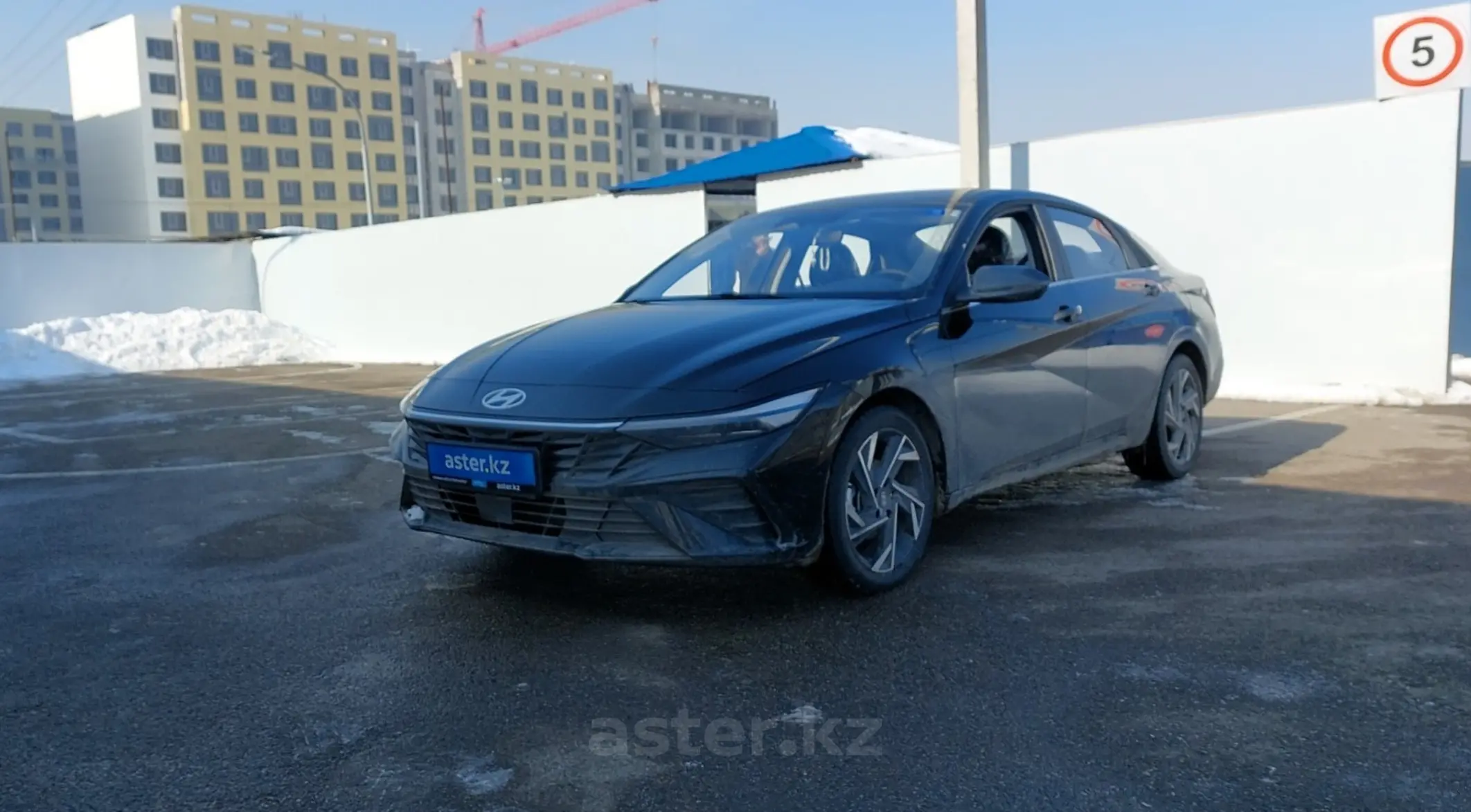 Hyundai Elantra 2023