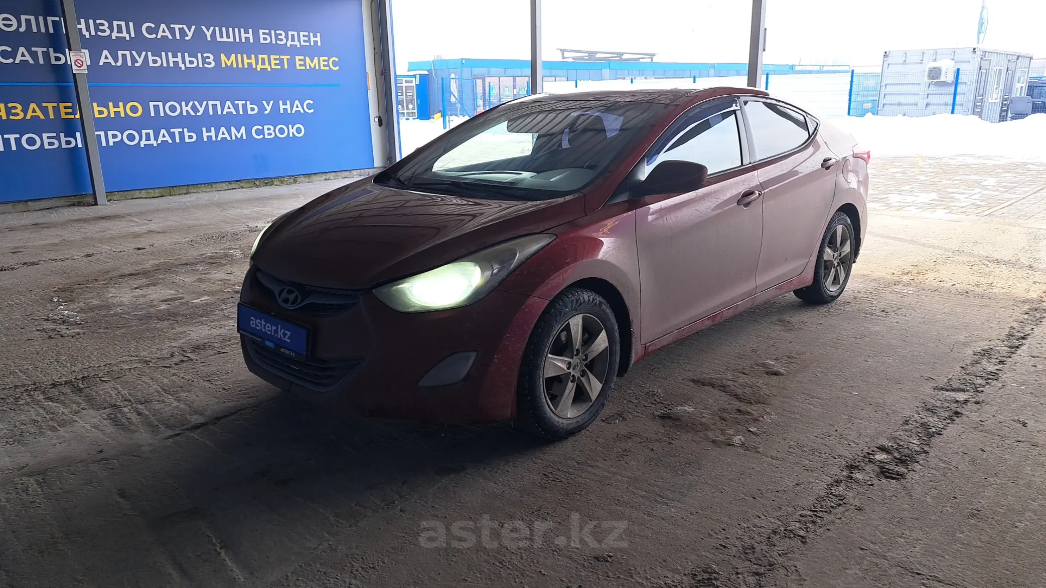 Hyundai Elantra 2012