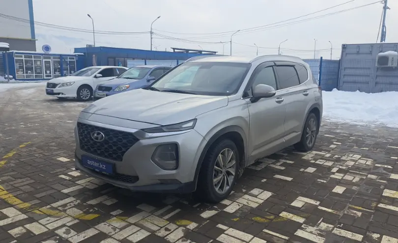 Hyundai Santa Fe 2020 года за 13 500 000 тг. в Алматы