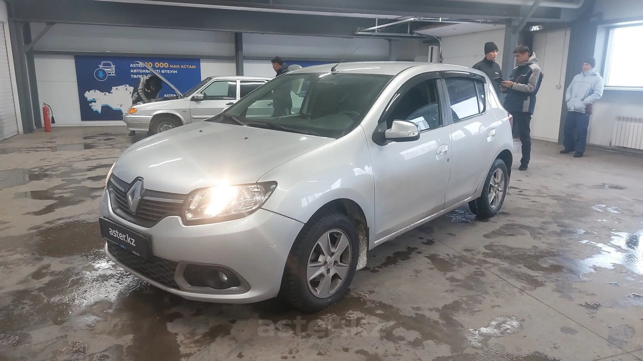 Renault Sandero 2015