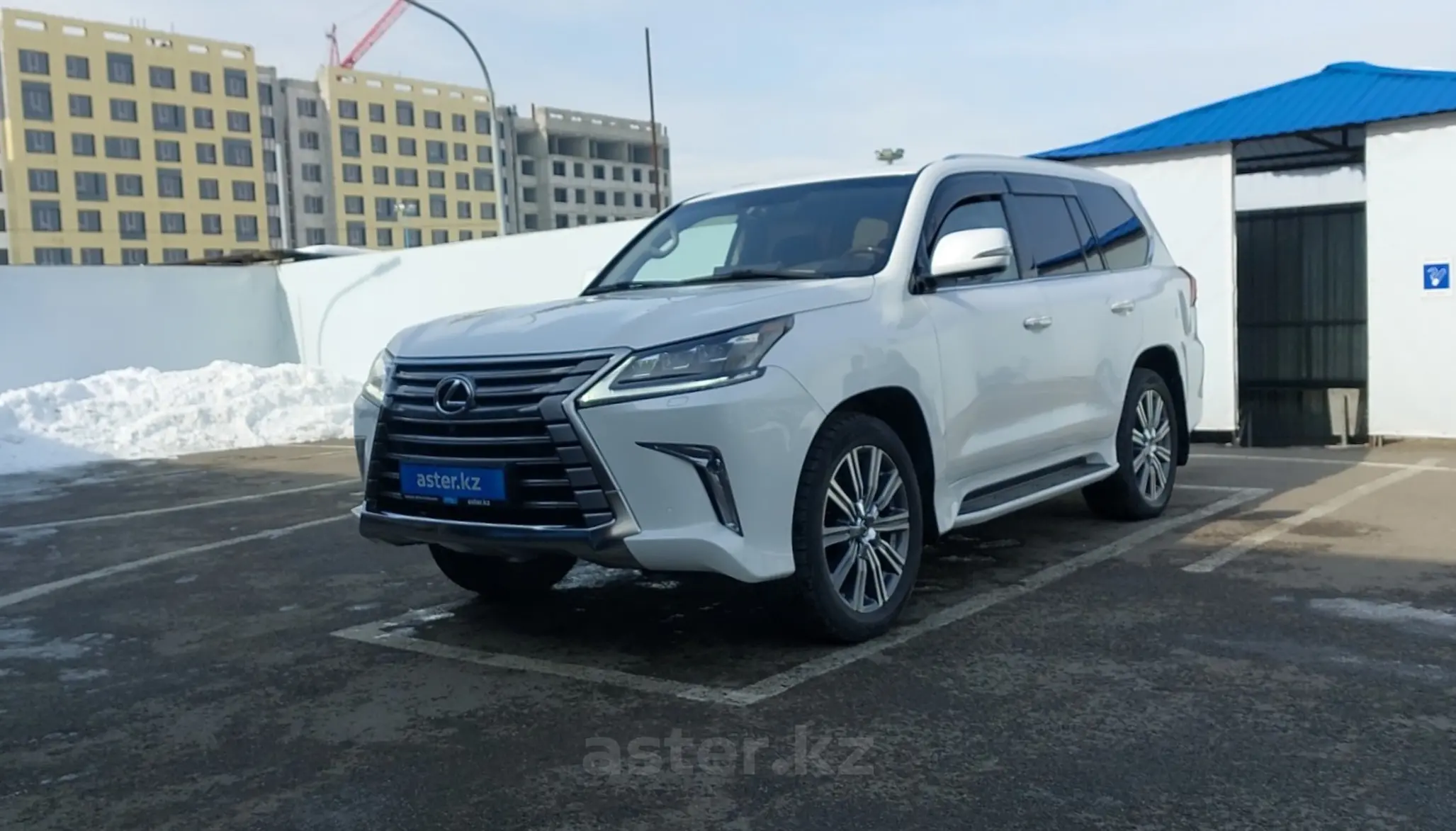 Lexus LX 2016