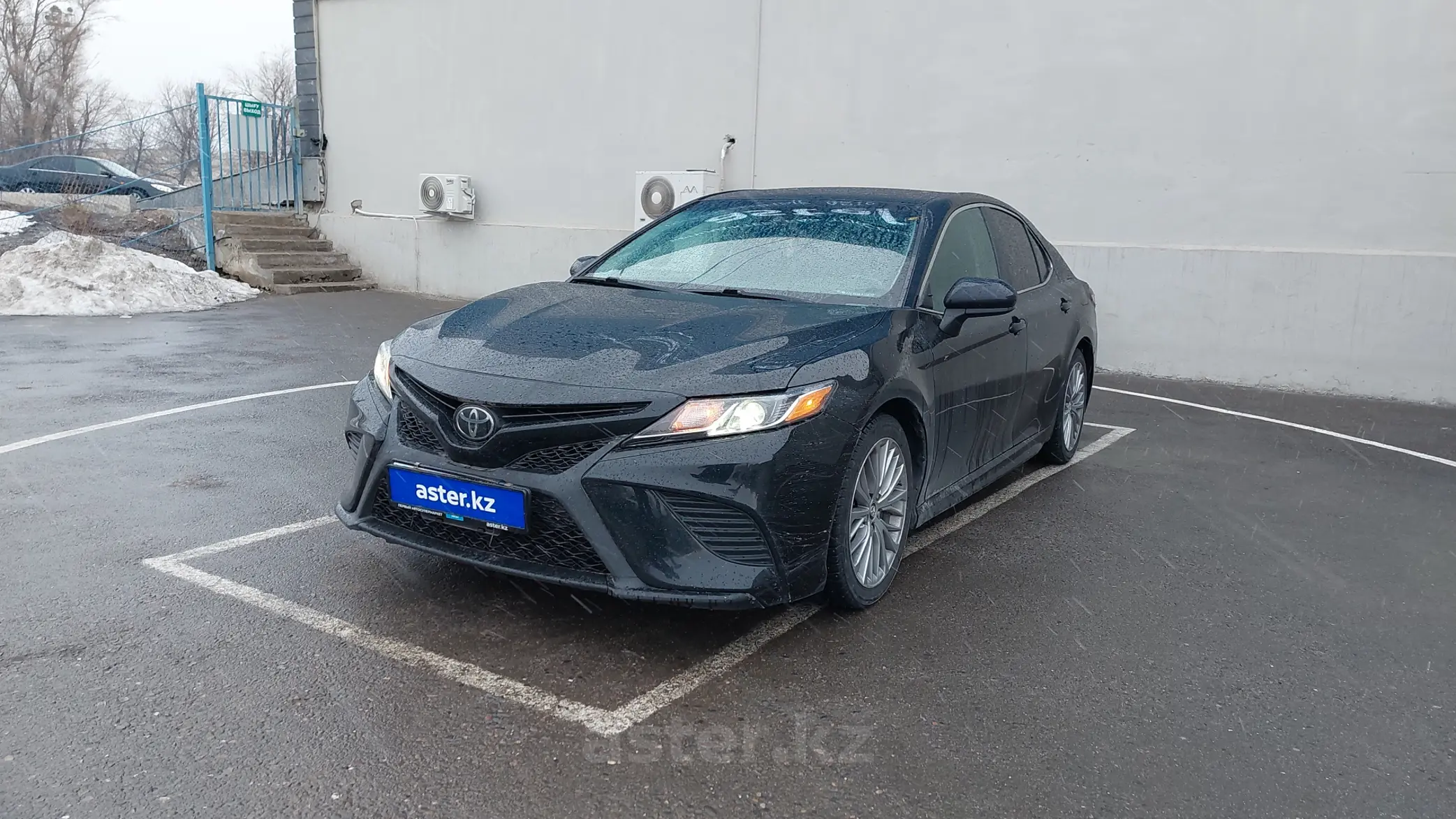 Toyota Camry 2019