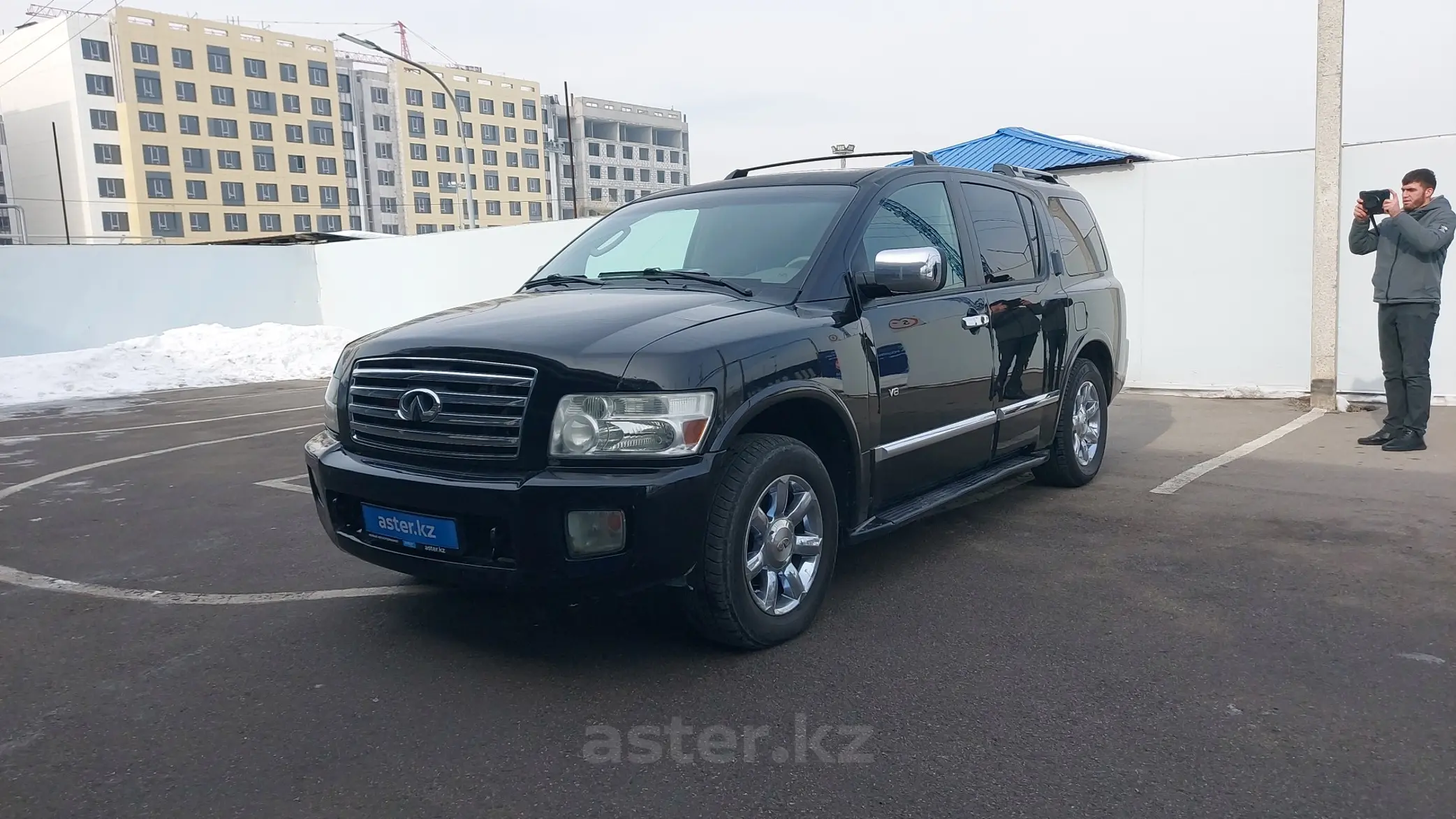 Infiniti QX56 2005