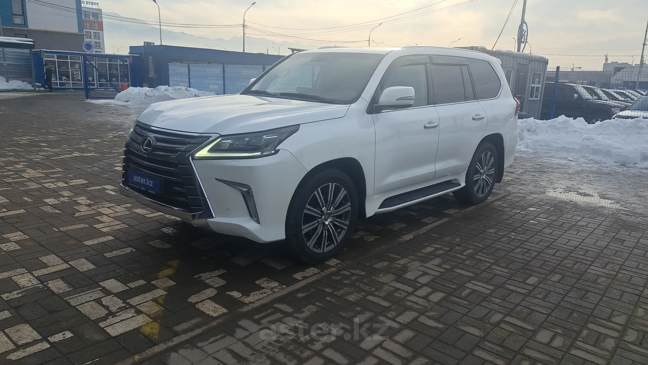 Lexus LX 2016