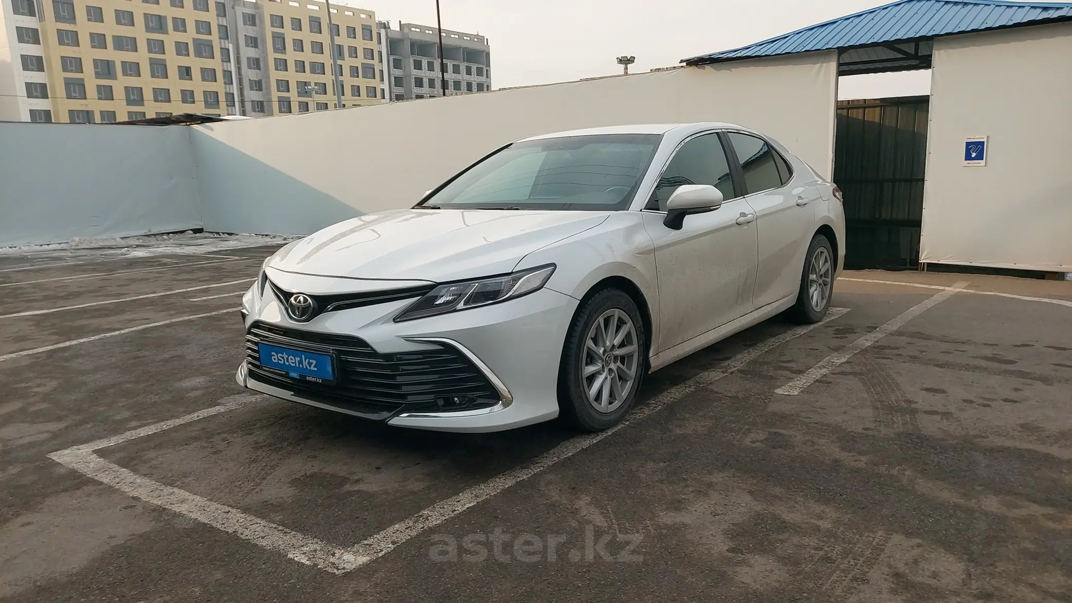 Toyota Camry 2021