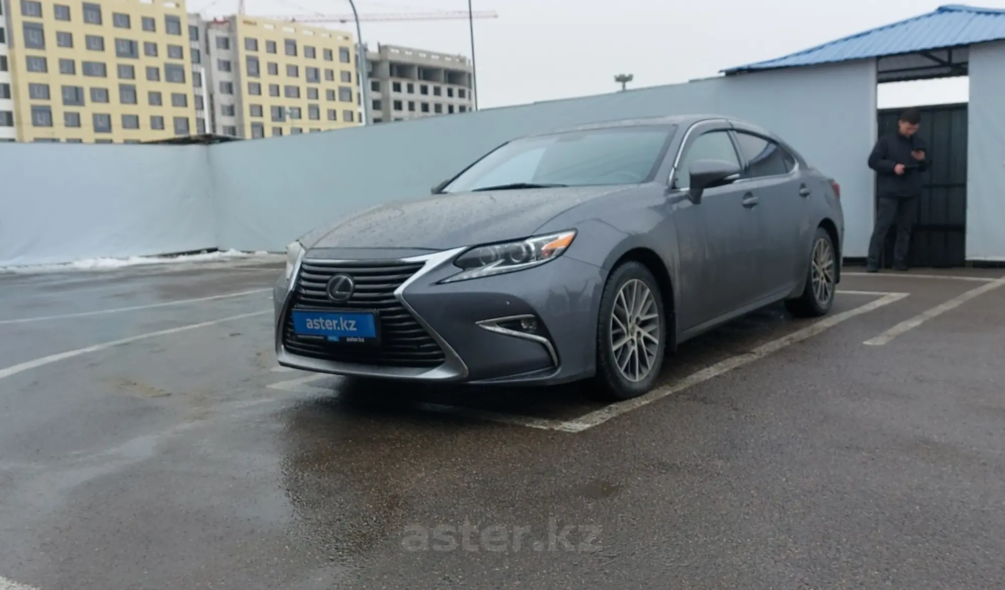 Lexus ES 2016