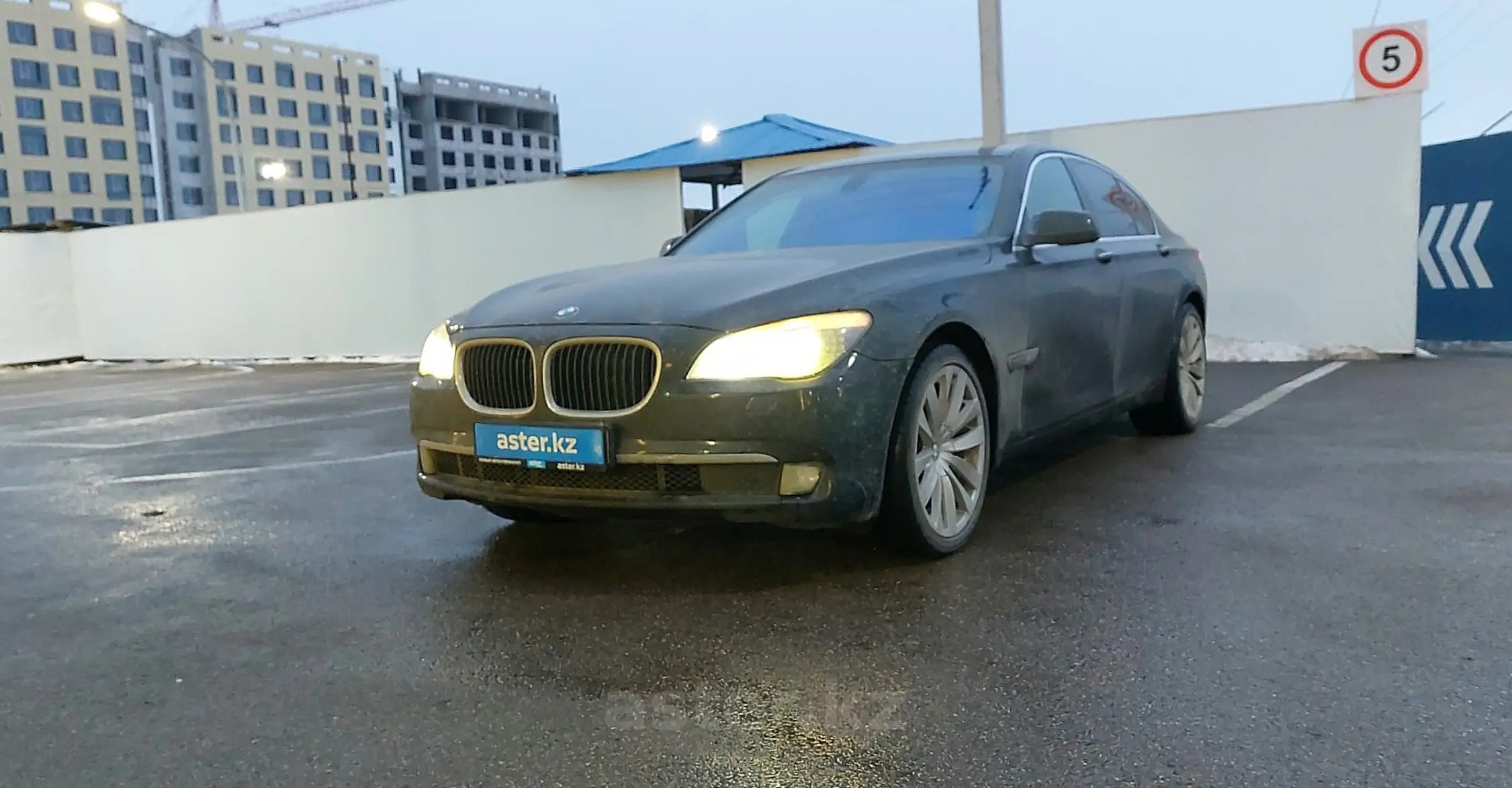 BMW 7 серии 2009