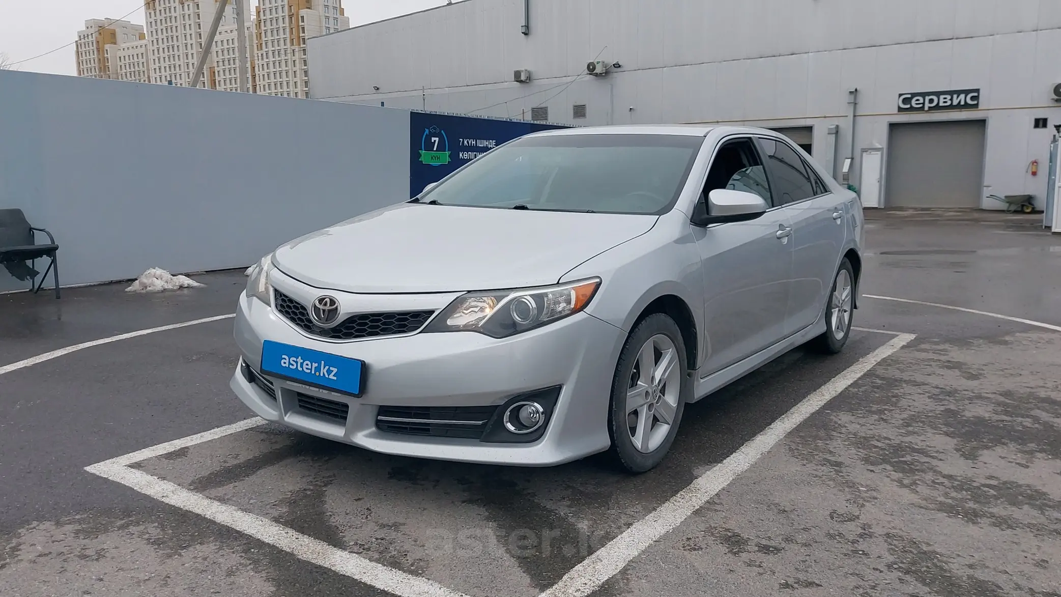 Toyota Camry 2013