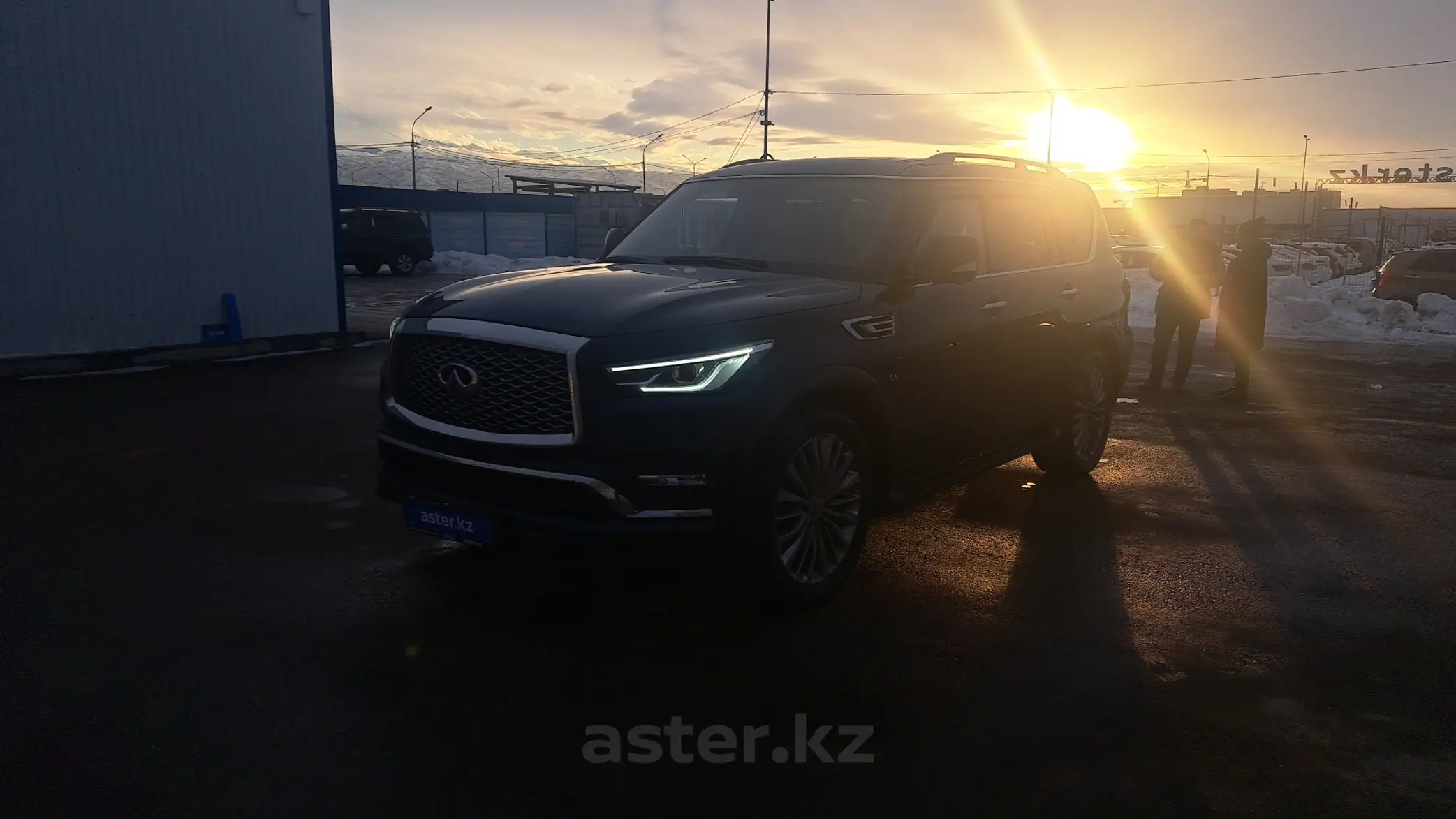 Infiniti QX80 2020