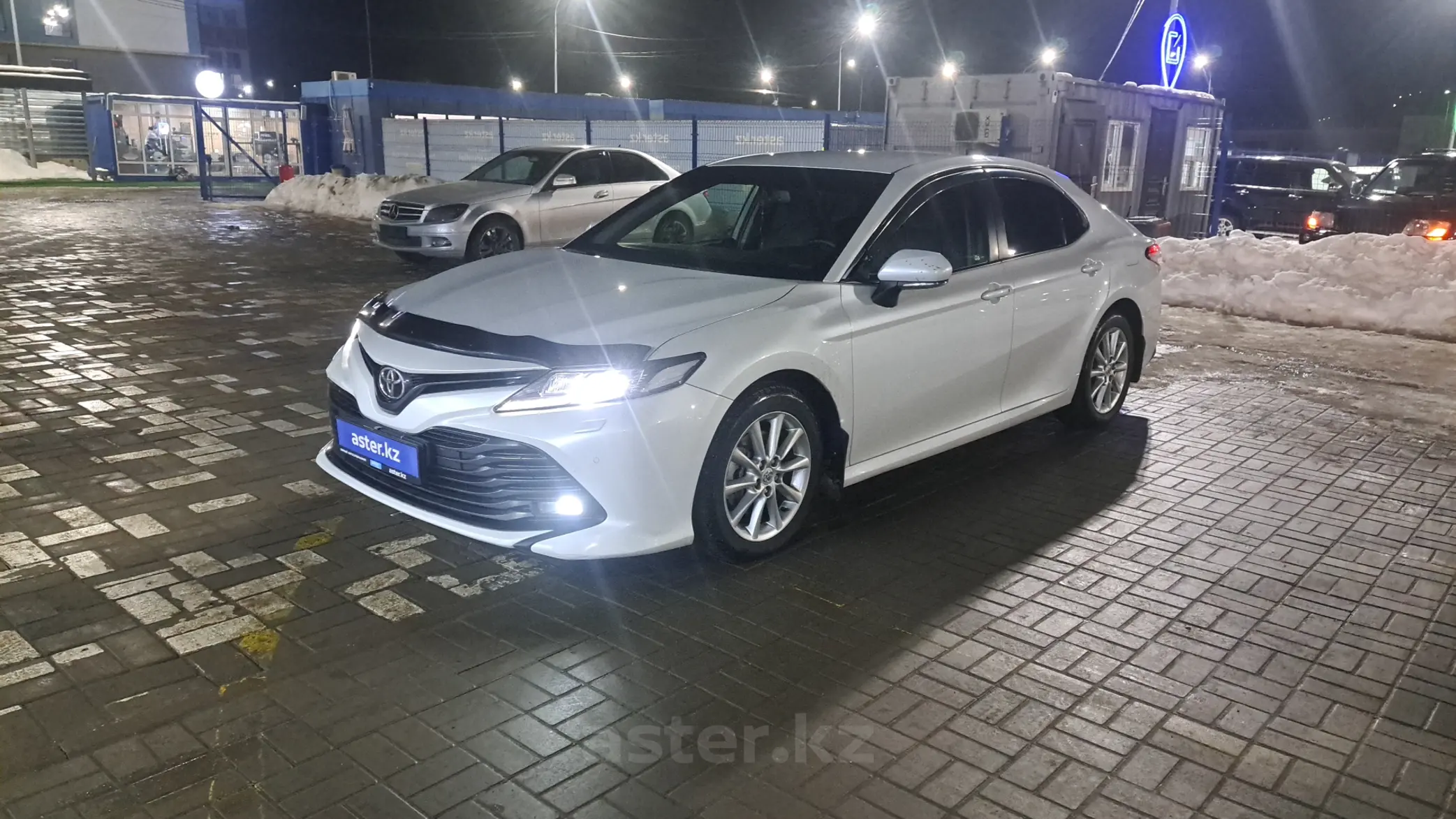 Toyota Camry 2019