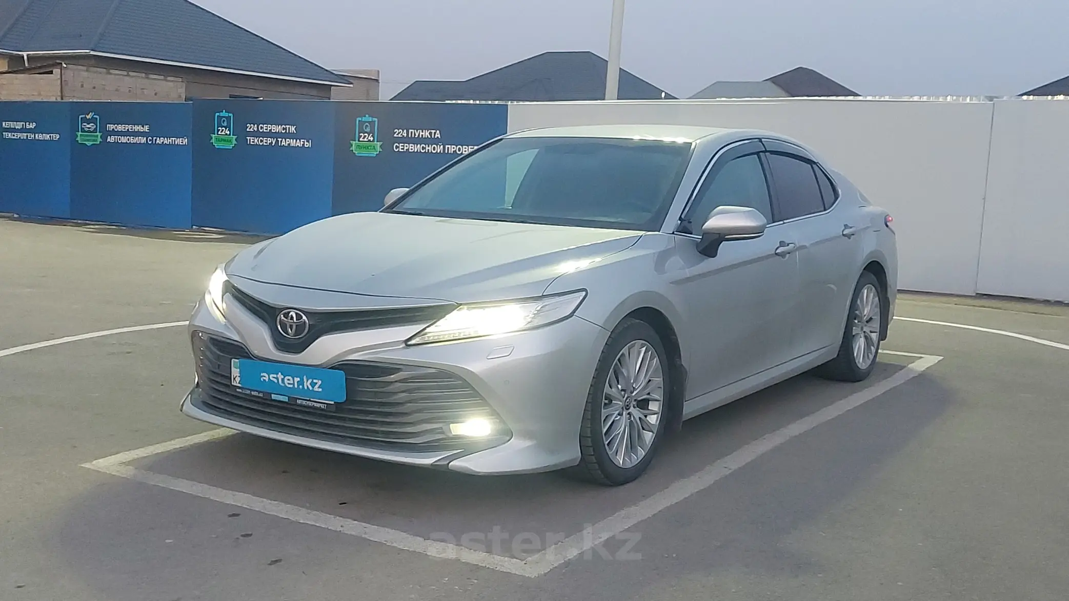 Toyota Camry 2019