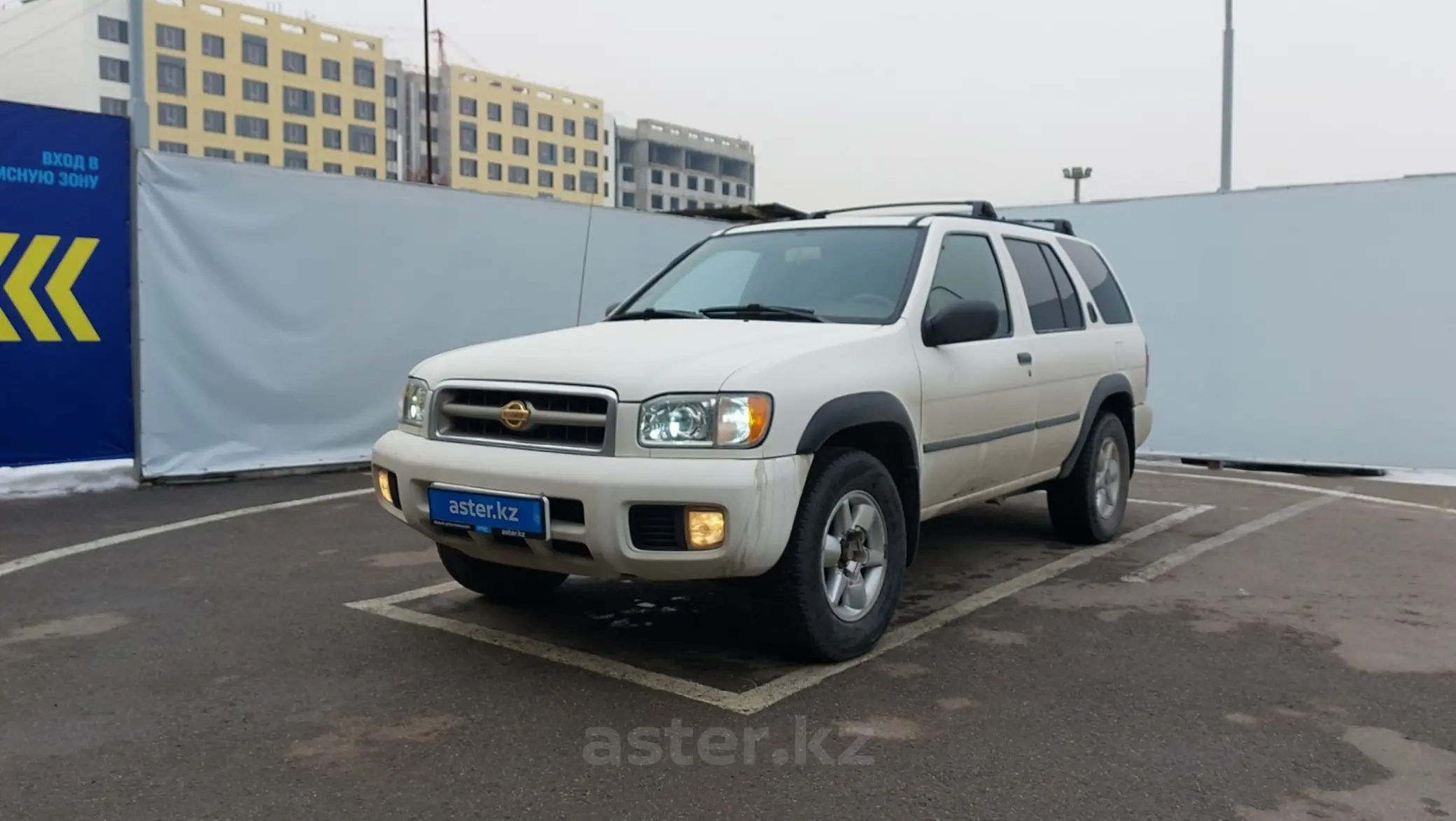 Nissan Pathfinder 2000