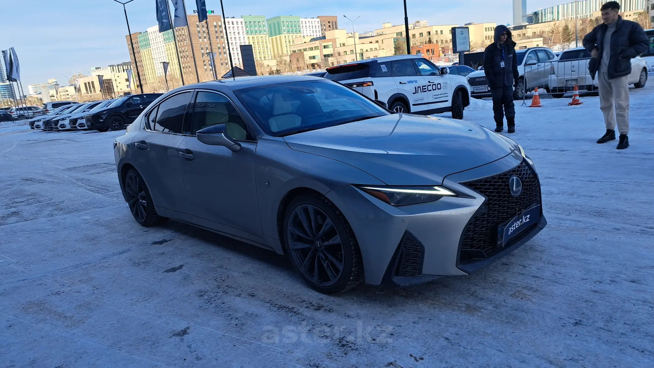 Lexus IS 2021