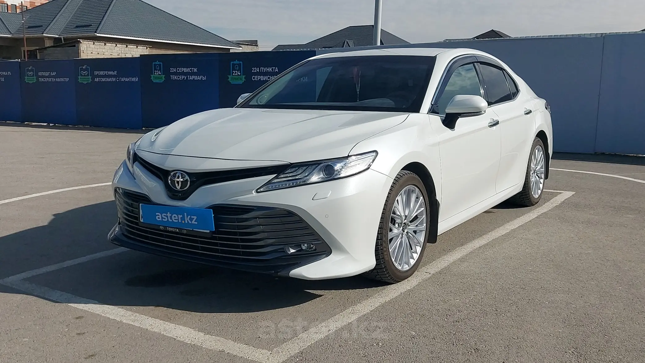 Toyota Camry 2019