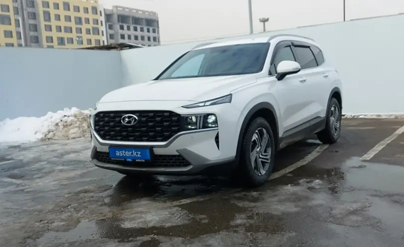 Hyundai Santa Fe 2023 года за 18 500 000 тг. в Алматы