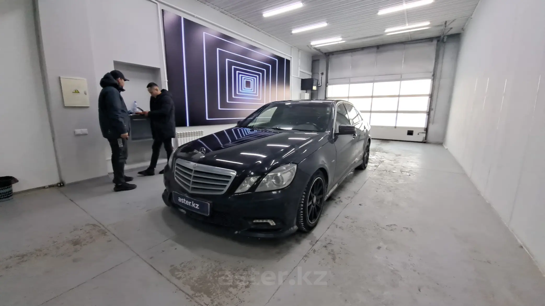 Mercedes-Benz E-Класс 2011