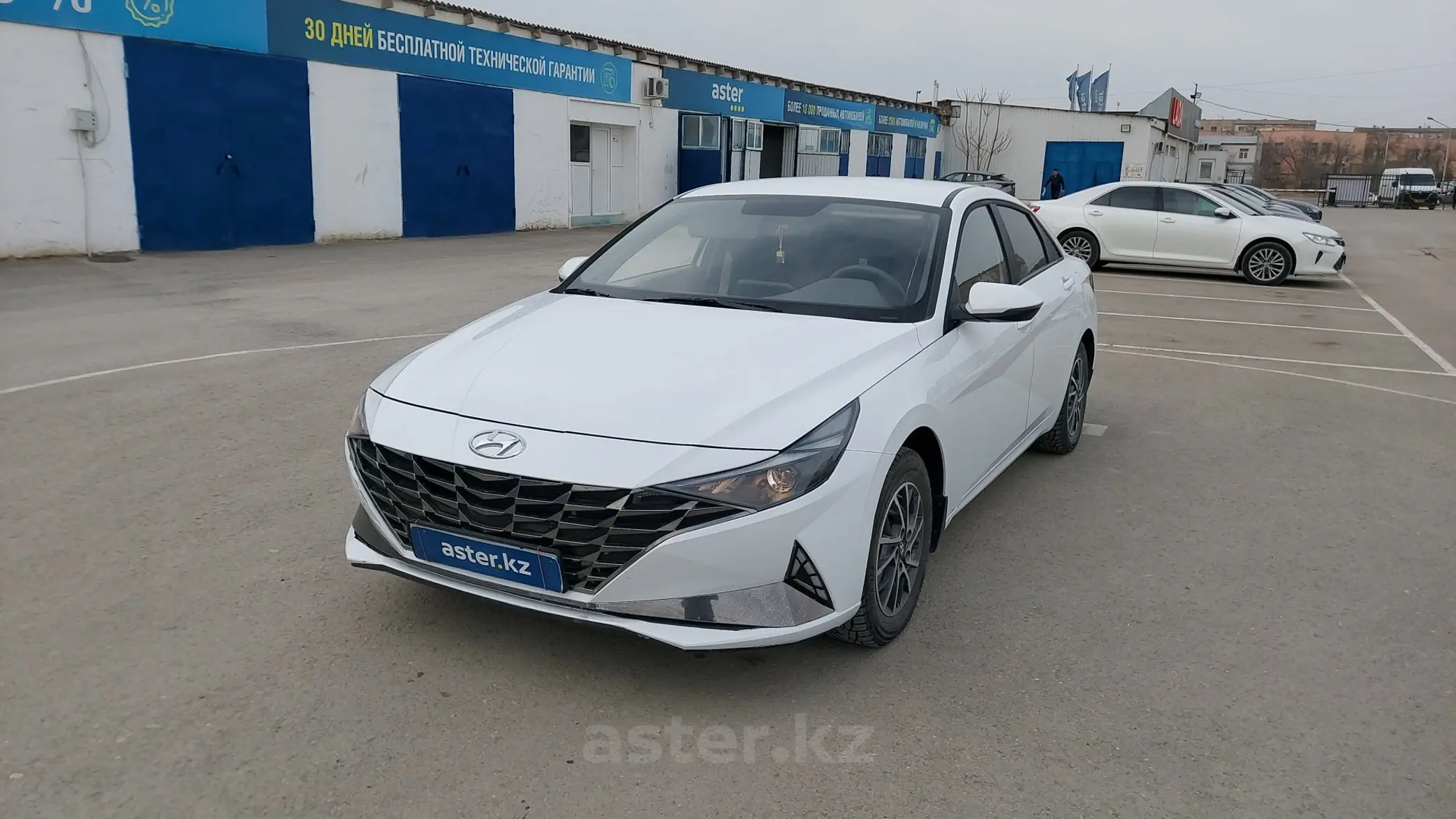 Hyundai Elantra 2022