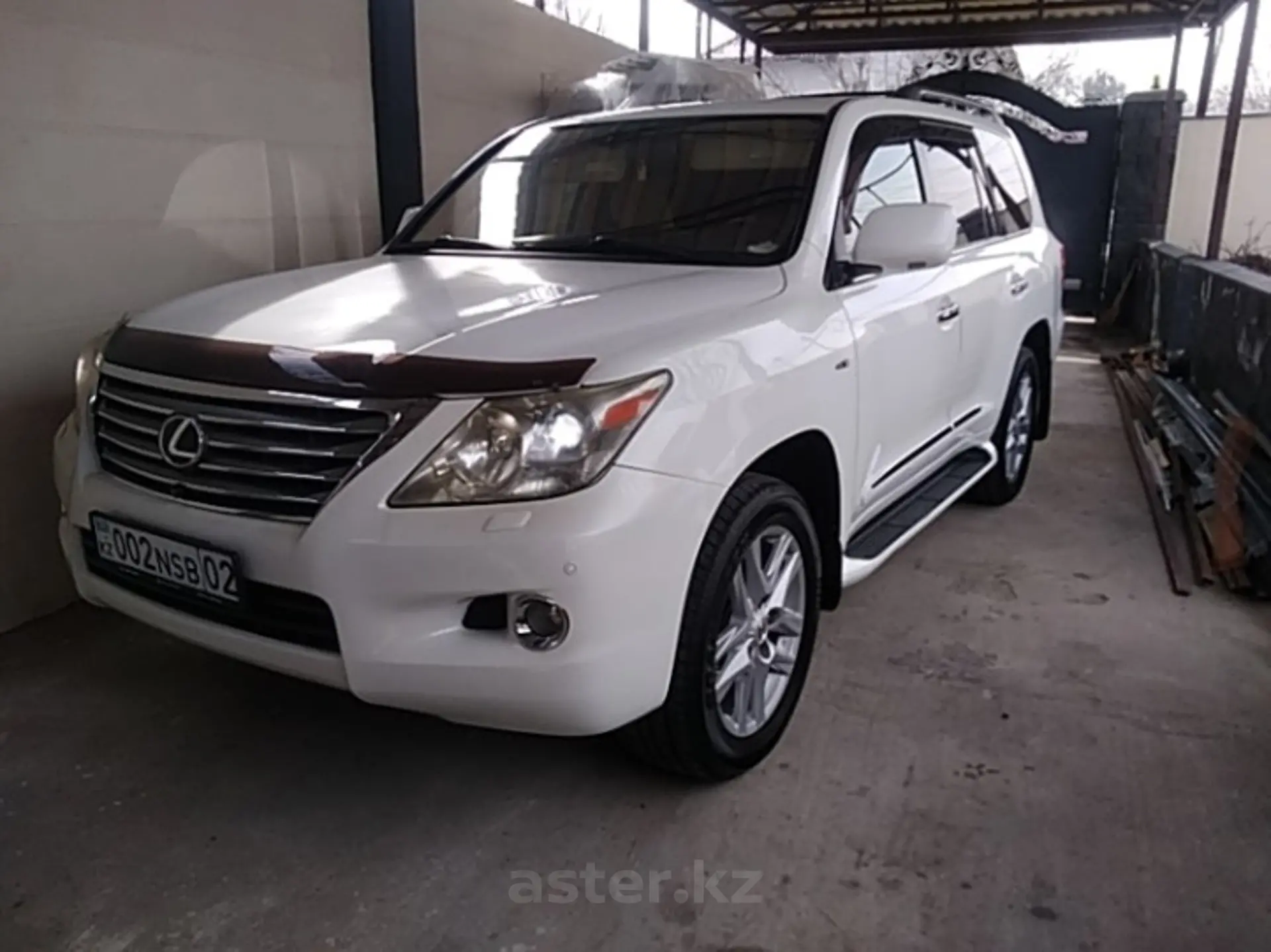 Lexus LX 2008