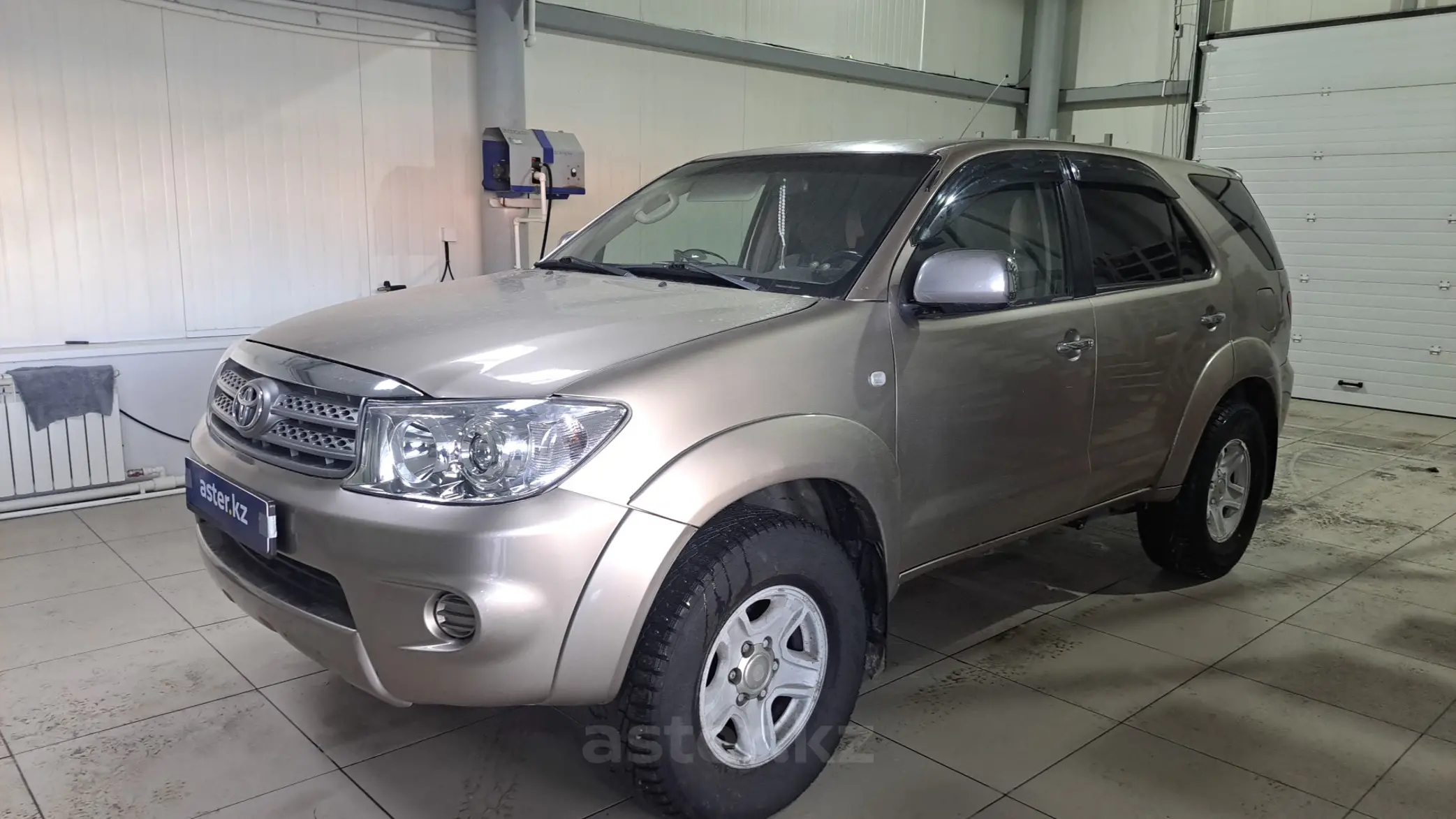 Toyota Fortuner 2005