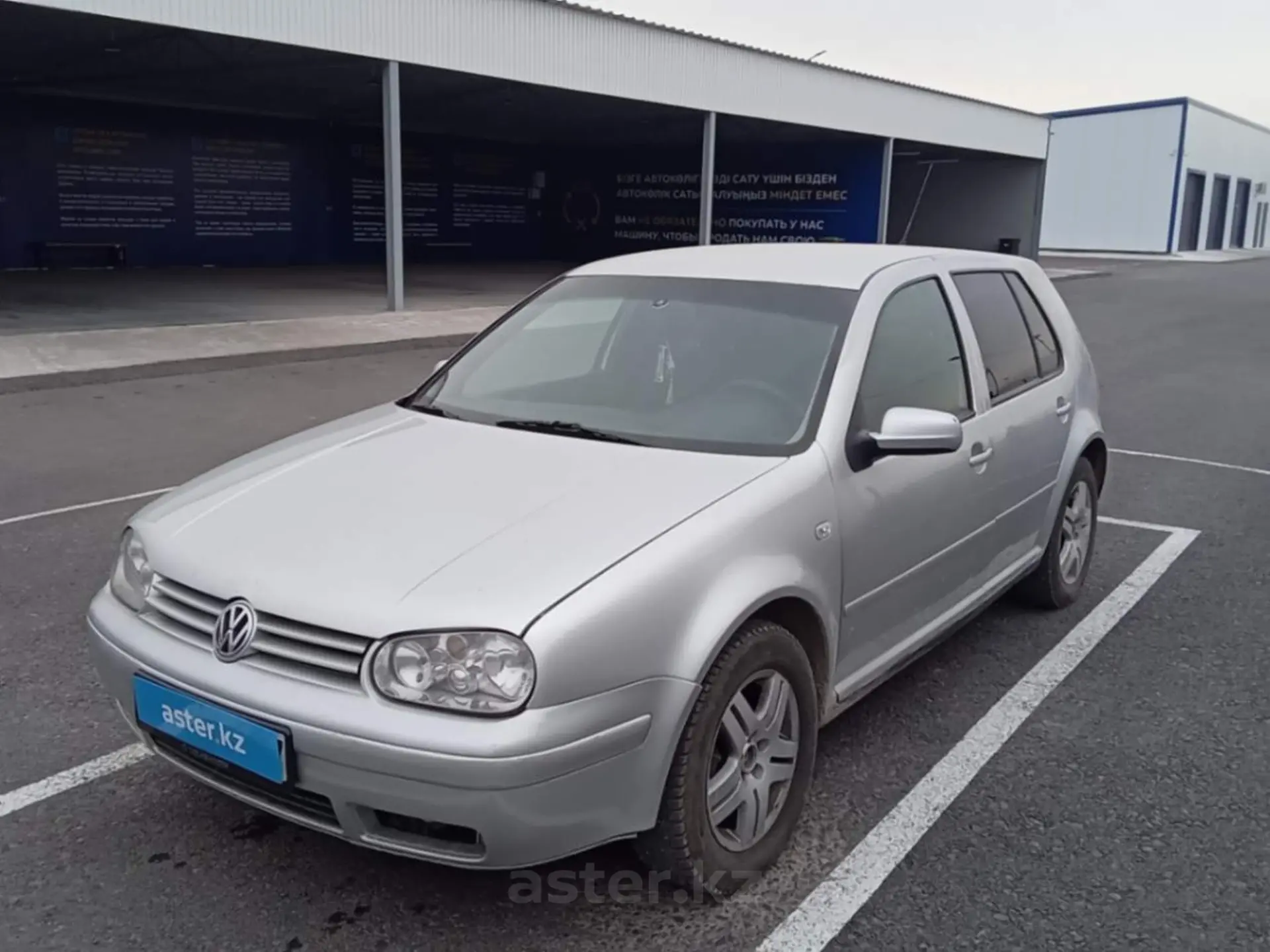 Volkswagen Golf 2003