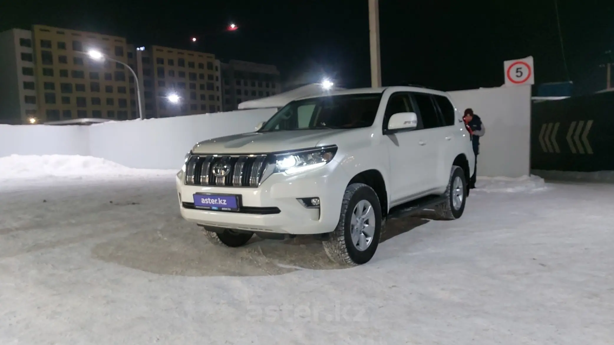 Toyota Land Cruiser Prado 2021