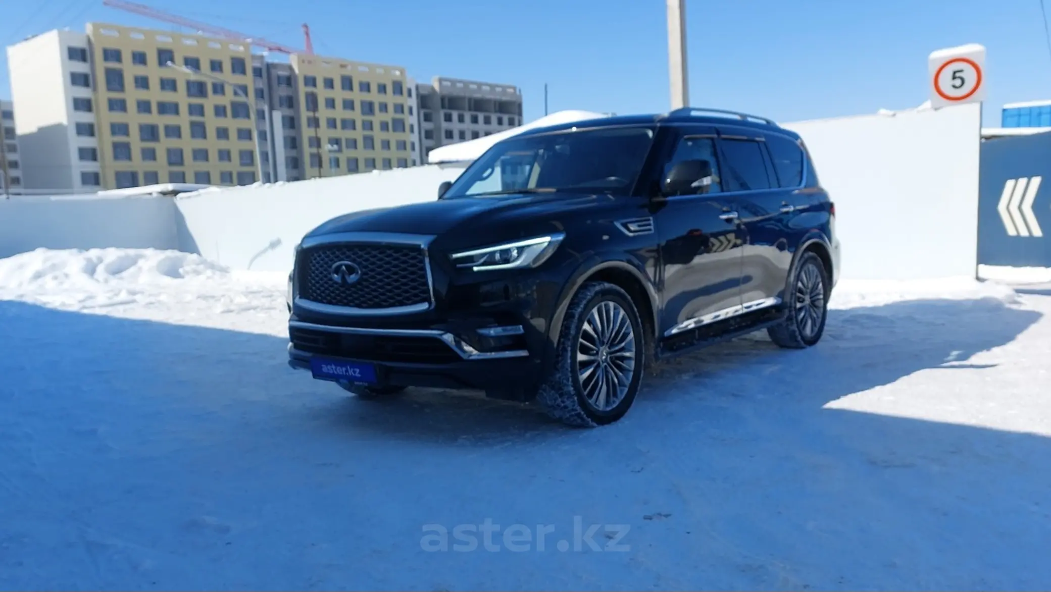 Infiniti QX80 2021