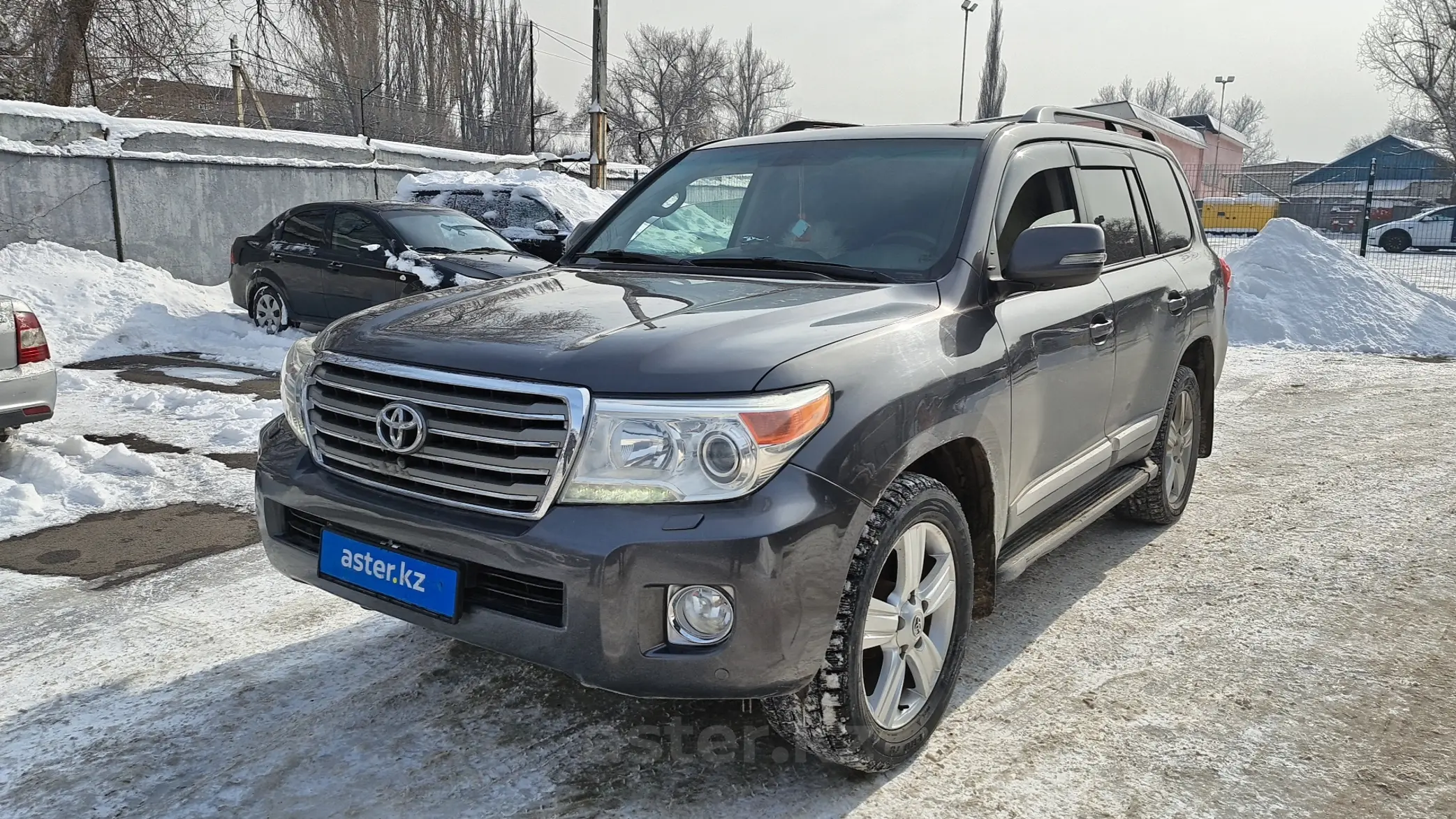 Toyota Land Cruiser 2013