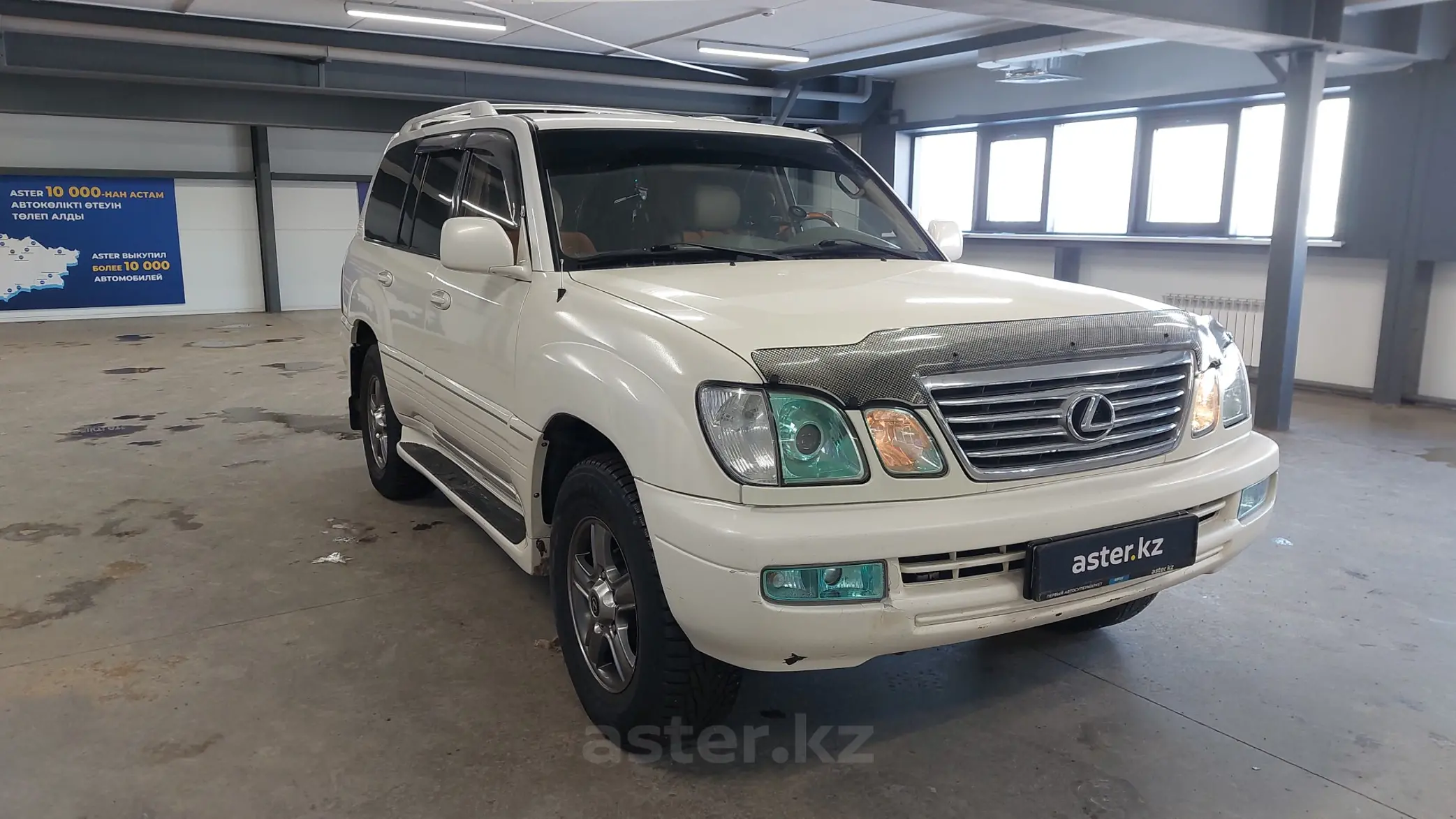 Lexus LX 2003