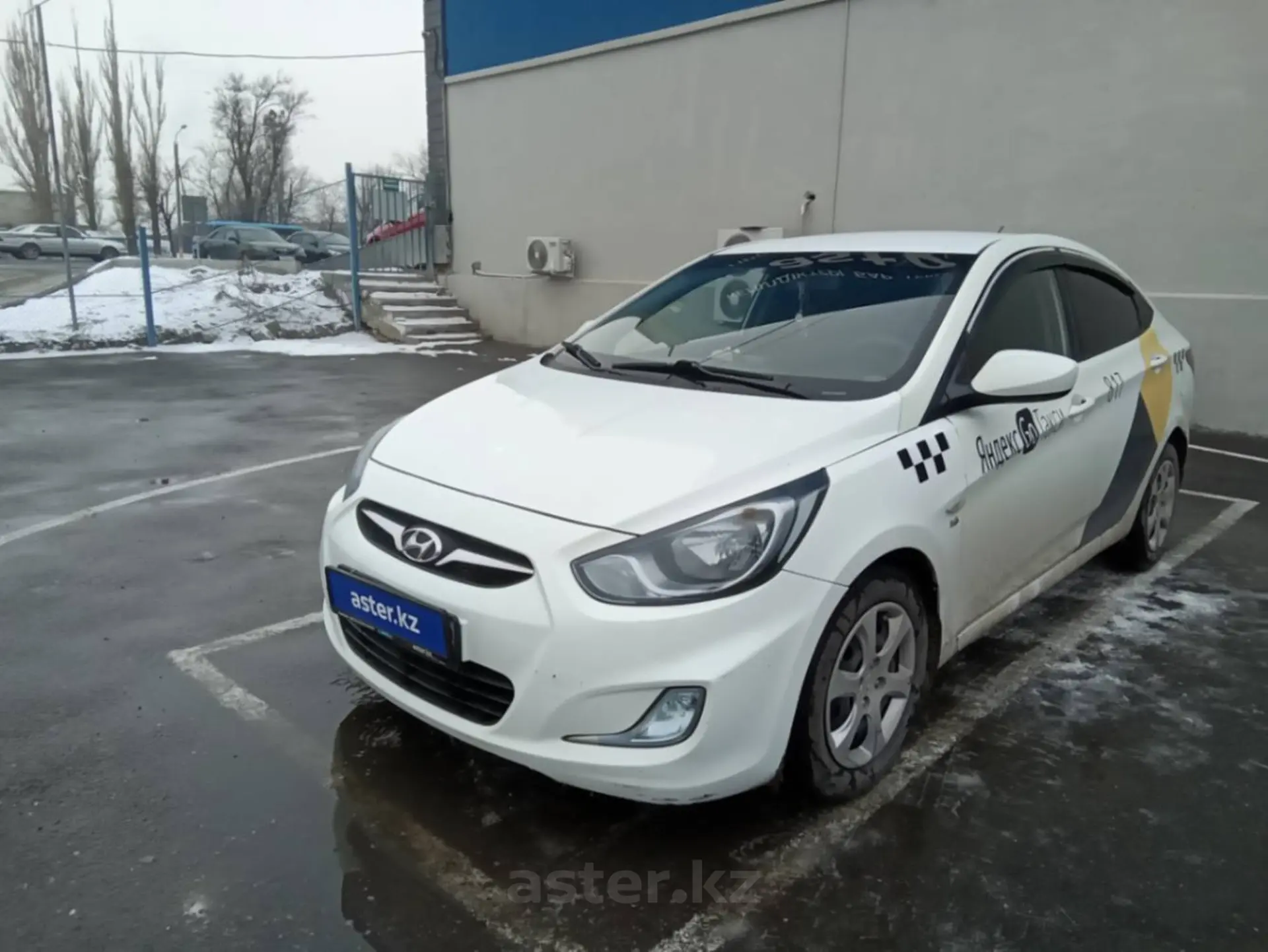 Hyundai Accent 2011