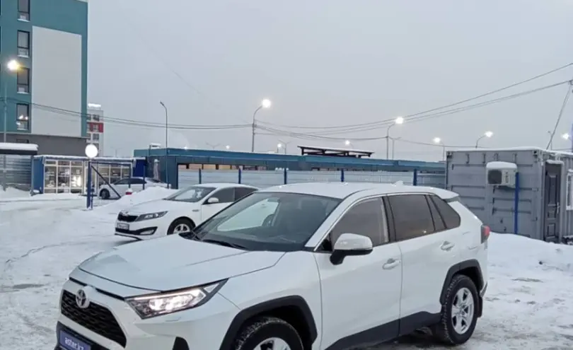Toyota RAV4 2020 года за 14 500 000 тг. в Алматы